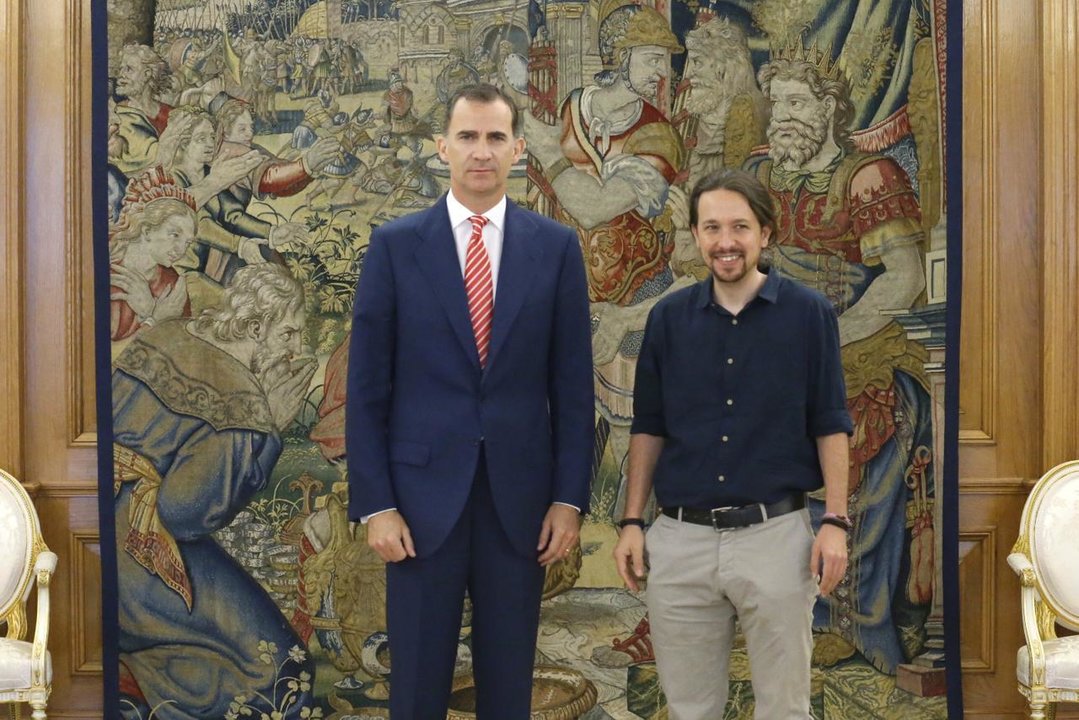 Felipe VI y Pablo Iglesias en el Palacio de la Zarzuela.