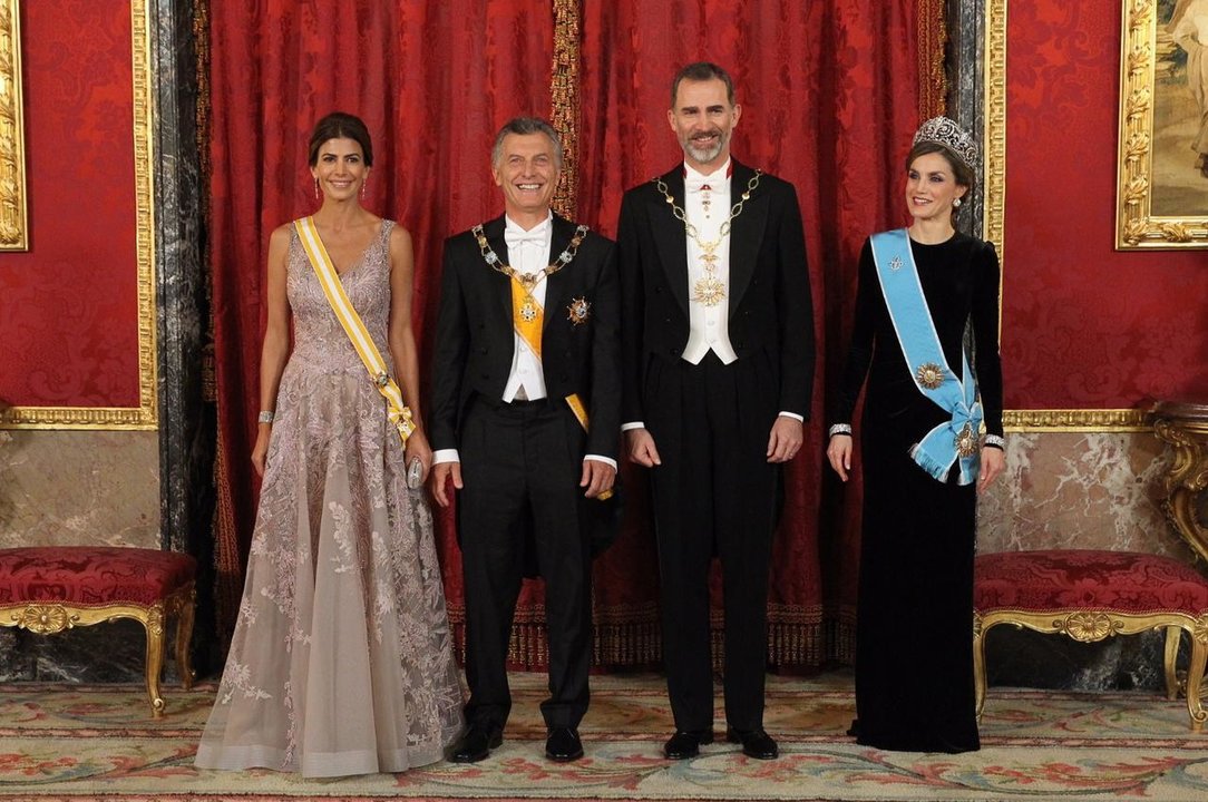 Mauricio Macri y Felipe VI, en la cena de gala en el Palacio Real de Madrid.