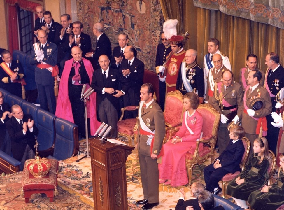 Proclamación de Juan Carlos I en 1975.