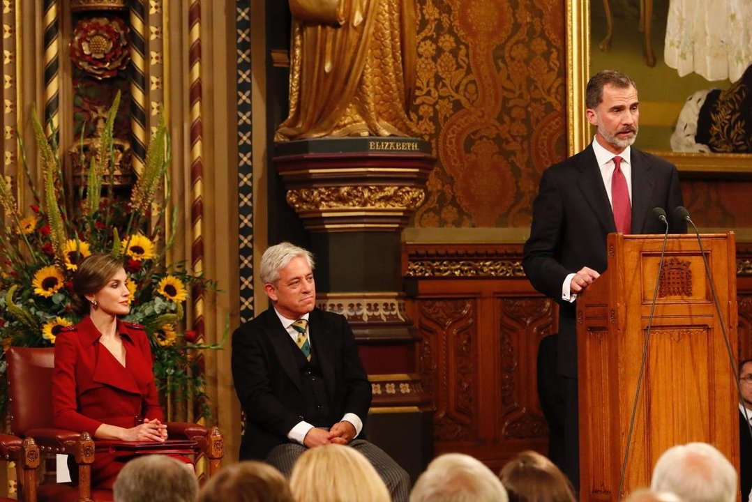 Felipe VI pronuncia su discurso ante las cámaras de los Comunes y de los Lores.