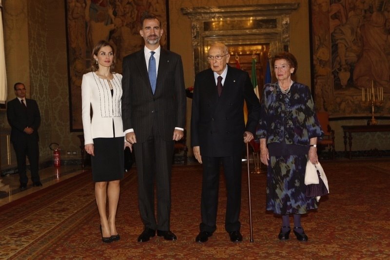 Los reyes junto al presidente de Italia, Giorgio Napolitano, y su esposa, Clio Bittoni.