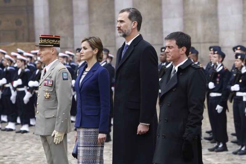 Los reyes y el primer ministro francés, Manuel Valls.