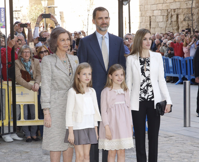 La familia real en la Misa de Pascua. 