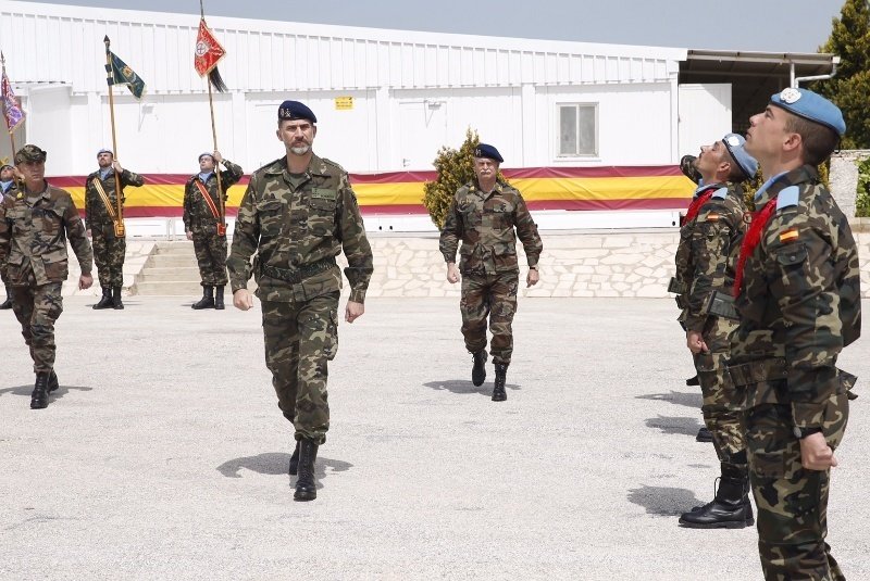 Felipe VI, en su visita a las tropas españolas en Líbano.