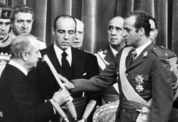 Proclamación de Juan Carlos I ante las Cortes.